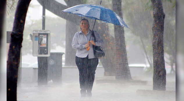 La onda tropical número 40, generará tormentas torrenciales en zonas de Veracruz