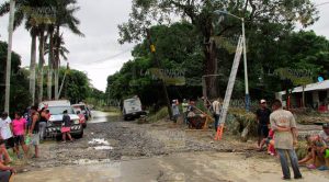 Emergencia en Álamo por inundaciones La inundación en Horcones también arrasó con instalaciones de Telmex, lo que dejó incomunicada a la ciudad y a las localidades Alazán y Dr. Montes de Oca, así como al municipio de Tamiahua.