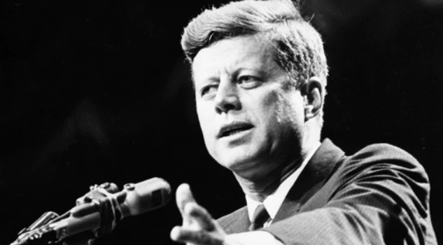 Donald Trump guarda archivos secretos sobre el asesinato de John F. Kennedy