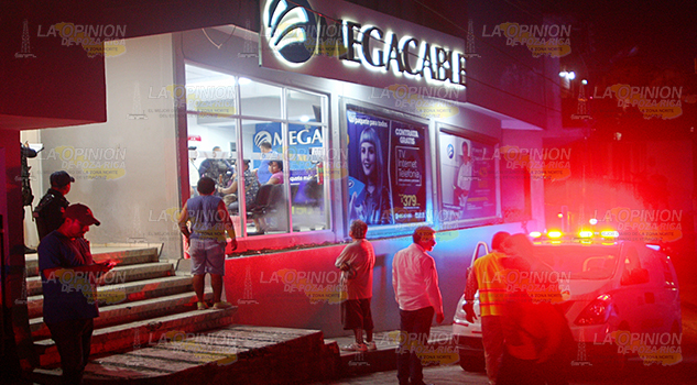 Violento asalto a Megacable