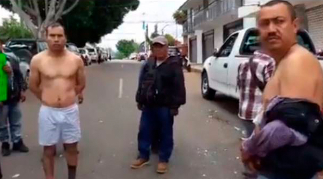 Desnudan y agreden a funcionarios del Instituto Electoral
