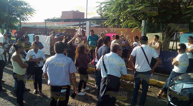 Toman jardín de niños en Naranjos