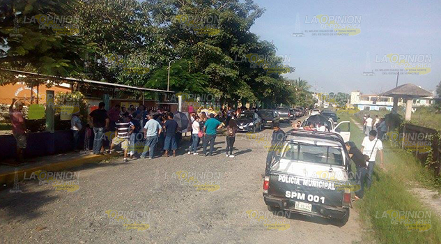 Toman jardín de niños en Naranjos