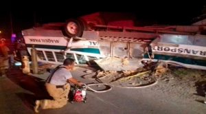 En Reynosa, volcadura deja 7 muertos y 40 lesionados