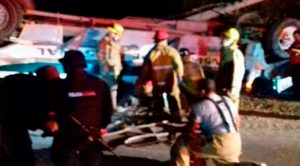 En Reynosa, volcadura deja 7 muertos y 40 lesionados