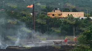 Video: Se incendia batería del pozo 55 de Plan de Ayala