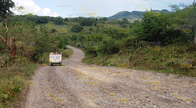 Caminos destrozados Caminos Destrozados