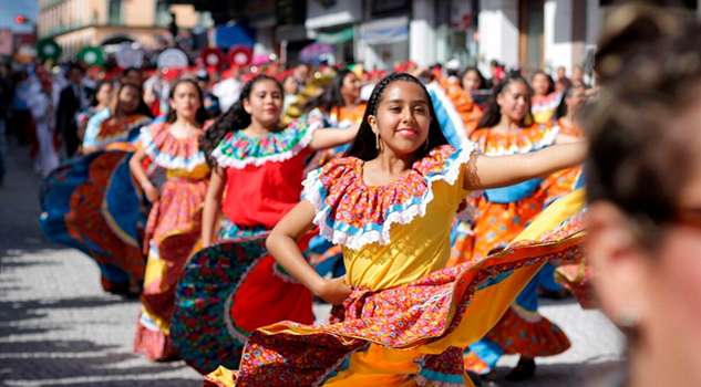 Desfilan más de 4 mil personas en Xalapa por la Revolución Mexicana Desfilan más 4 Mil Personas Xalapa Revolución Mexicana