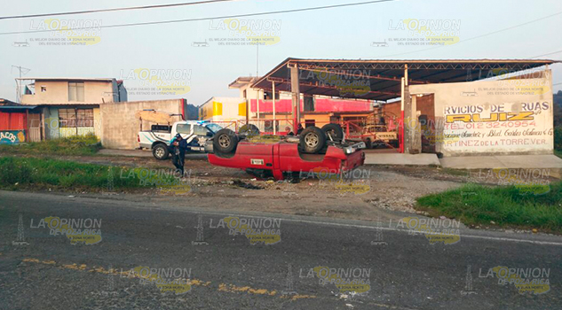Dos electricistas se accidentan