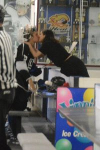 Finalmente: el beso que confirma el regreso de Selena Gomez y Justin Bieber