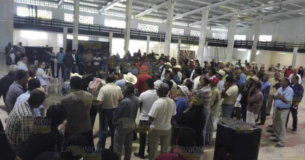 ¡Candente reunión!