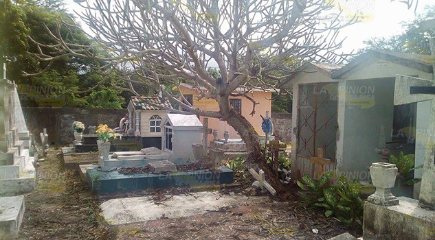 Se queda sin espacios El panteón municipal