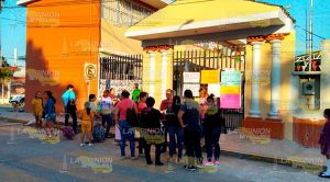 ¡Toman la escuela Libertadores de América! Toman Escuela Libertadores América