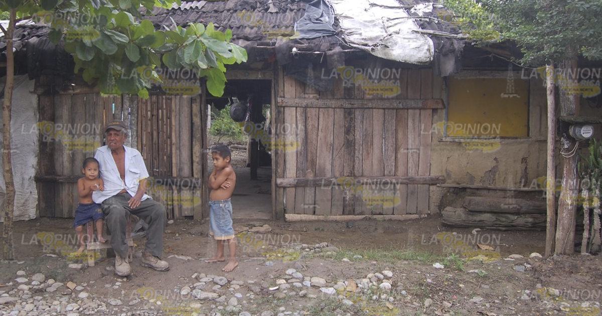 Estudiantes abandonan comunidades