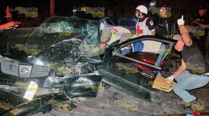 Sentra impacta a ADO, 2 lesionados