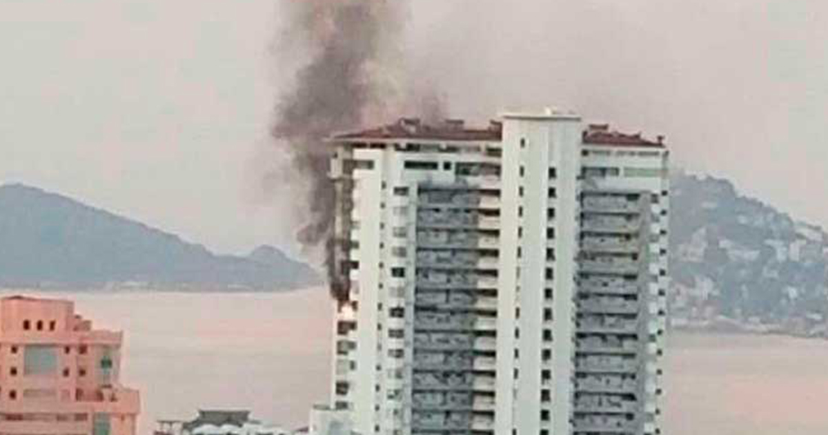 Muere al arrojarse del piso 21 de departamento que se incendiaba