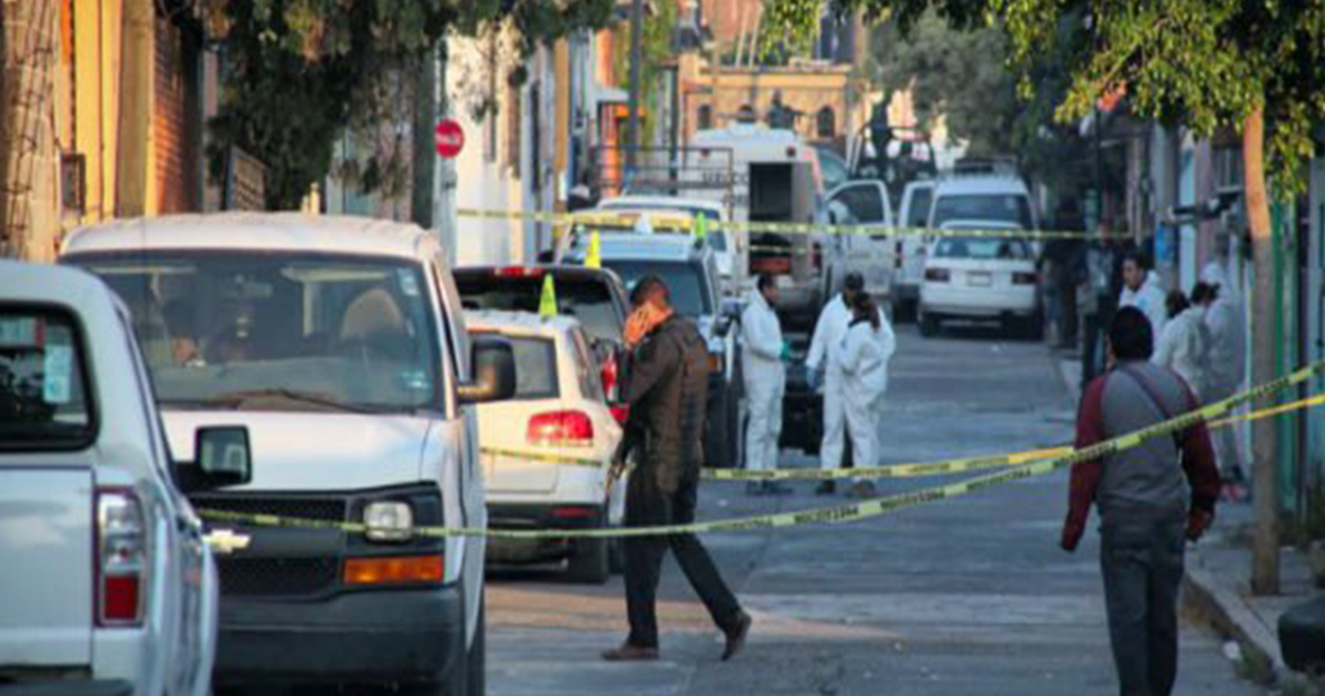 4 mujeres, un adolescente y un bebé, asesinados; policías habrían disparado