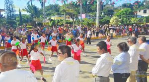 Magno desfile revolucionario