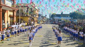 Magno desfile revolucionario