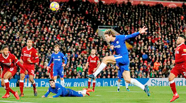 En intenso partido, Chelsea rescata empate en Anfield