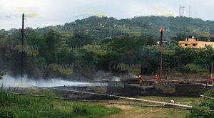 Video: Se incendia batería del pozo 55 de Plan de Ayala