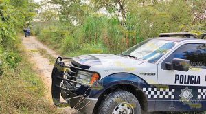 Hallan una persona ejecutada embolsada (VIDEO)