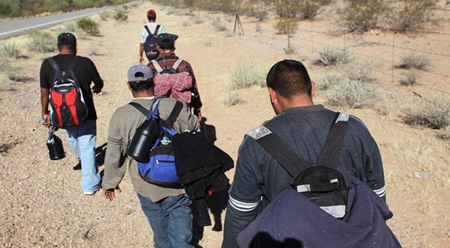 Rescatan a cinco migrantes mexicanos