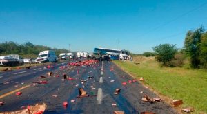 Chocan pipa y autobús en Ciudad Victoria, Tamaulipas; hay cuatro muertos