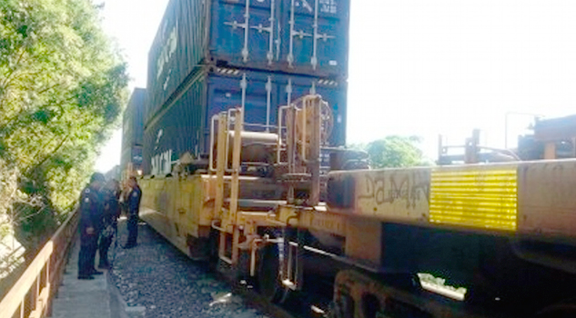 Intentan robar tren carguero en Atoyac, Veracruz