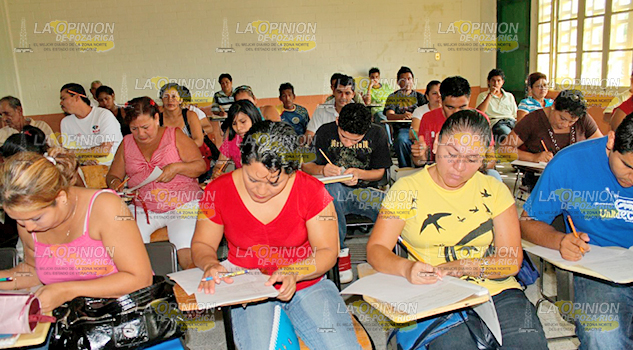 Terminan estudios de educación básica