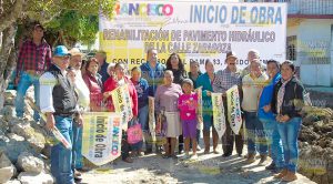 Banderazo a obra de pavimentación