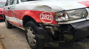Accidente automovilístico deja como resultado una mujer lesionada