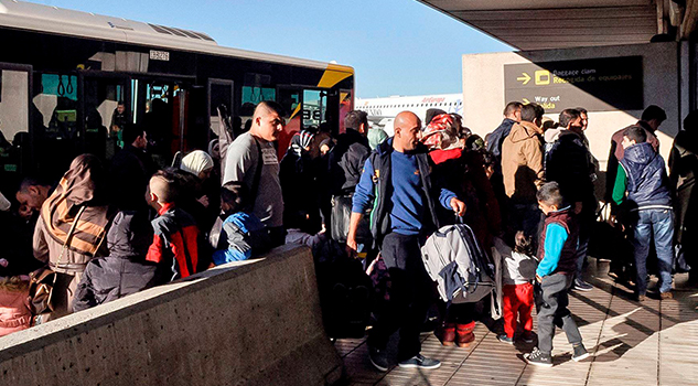 Bruselas lleva a la justicia a tres países europeos por incumplir las cuotas de refugiados Bruselas Lleva Justicia Países Incumplir Cuota Refugiados
