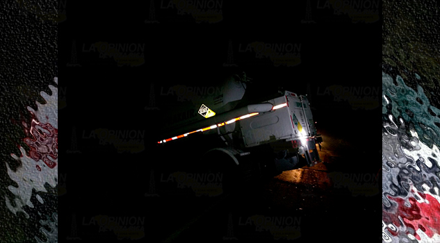 Fuerte choque sobre la carretera Federal 180 Matamoros-Puerto Juárez