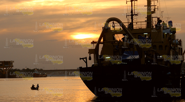 ¡Cierran puerto en Tuxpan! Cierran Puerto