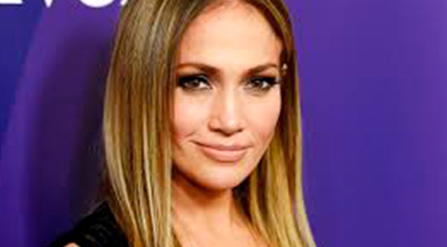 Costoso Outfit Gucci Jennifer Lopez Taco Party