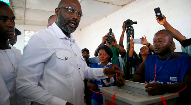 El exfutbolista George Weah, elegido presidente de Liberia Exfutbolista George Weag Elegido Presidente Liberia