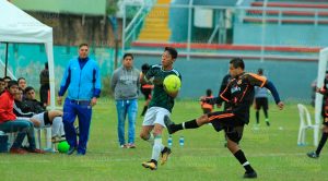 GALERÍA: Primer Tiempo, Final Juvenil Sub-17, XLIII Torneo de Futbol de los Barrios Gaviotas VS SuperStart