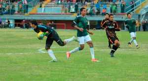 GALERÍA: Primer Tiempo, Final Juvenil Sub-17, XLIII Torneo de Futbol de los Barrios Gaviotas VS SuperStart