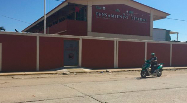 Plagian a profesora de Primaria de Coatzacoalcos Plagian Profesora Primaria Coatzacoalcos