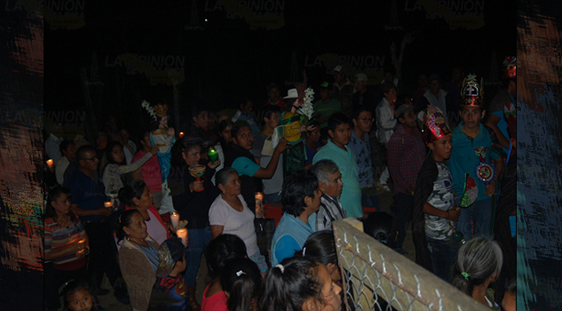 Tancoquenses participan en las tradicionales posadas