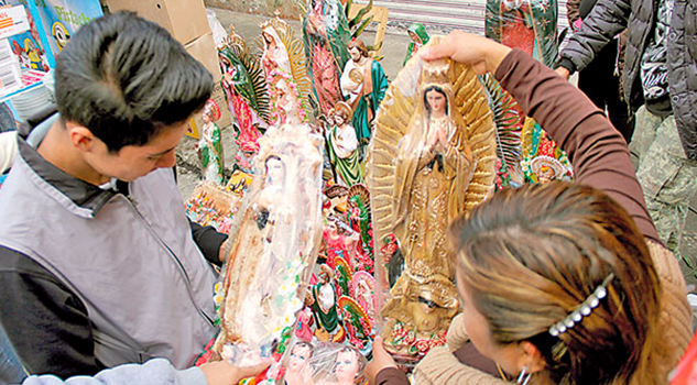 Seguridad y paz, piden fieles a la Virgen; fervor guadalupano sigue vigente