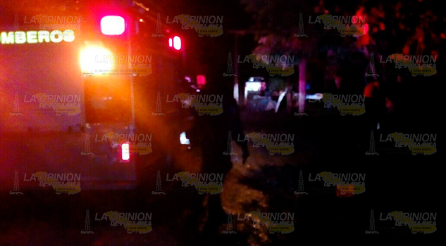 Voraz incendio deja a una familia en la calle Voraz Incendio Familia Calle
