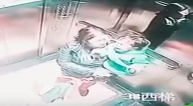 Niñera propina 14 puñetazos a un bebé
