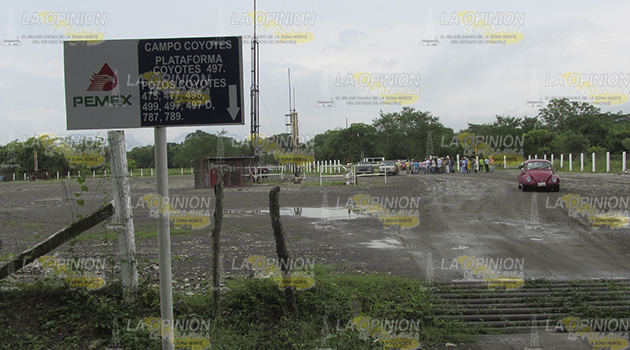 Acechan petroleras a ejidatarios