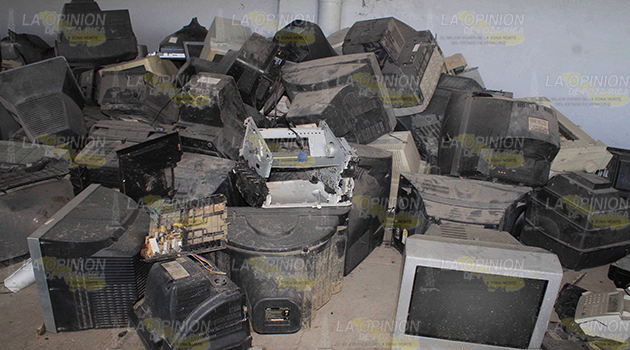 Envenena la basura electrónica
