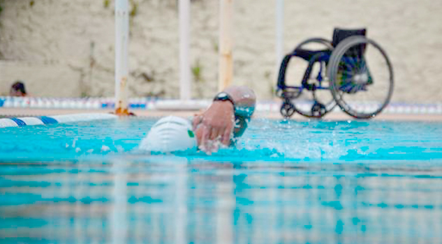 ¡Por la historia! Paralímpico nadará con causa