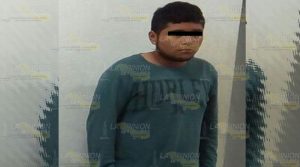 Intentan darse a la fuga con paquete de cocaína