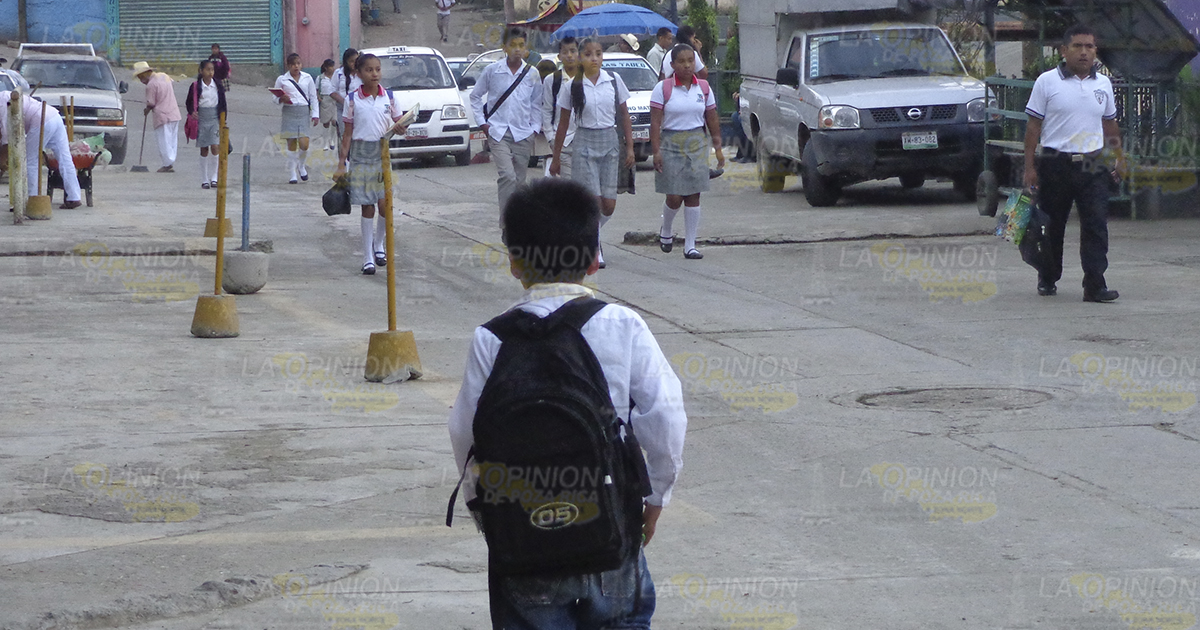 Profesores evitan acoso escolar