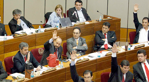 Paraguay: por primera vez destituyen a un senador